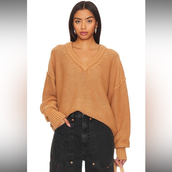 Free People Alli V-Neck Sweater in Camel size Medium - Picture 1 of 9